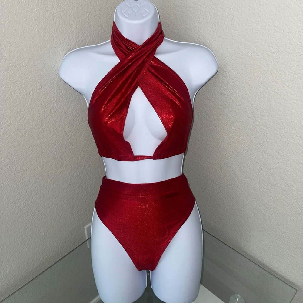 ♥️Shimmery Red Two Piece♥️